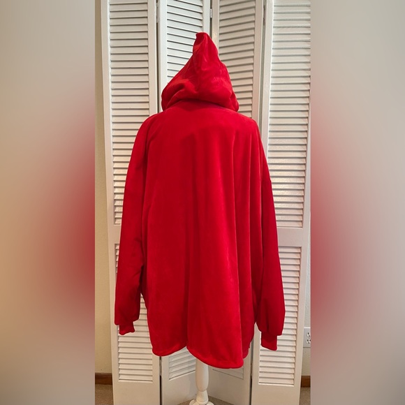 Texas Tech College Reversible Hooded Blanket Poncho - Picture 2 of 9